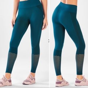 Fabletics High-Waisted Seamless Mesh Legging